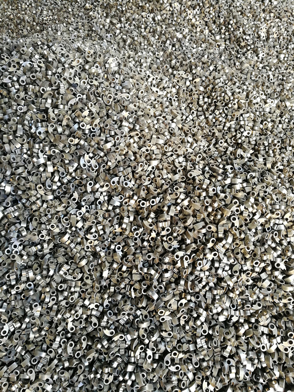 "鸭爪"粉末冶金制品